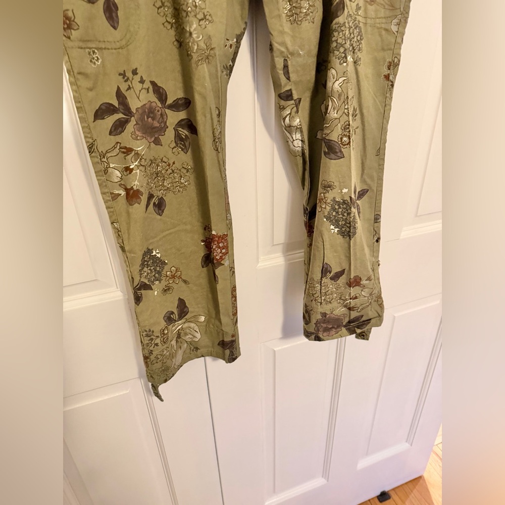 Democracy Flex-Ellent Floral Print Utility Cargo Pants Size 10 - Picture 8 of 8